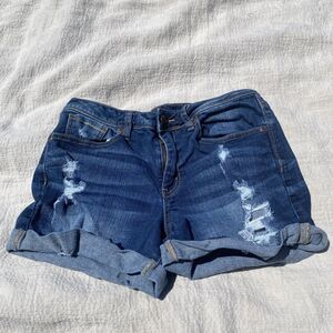 Maurice’s Jean Shorts Women’s Size 3/4 Regular Wash Stretch Cut Off Mid Rise
